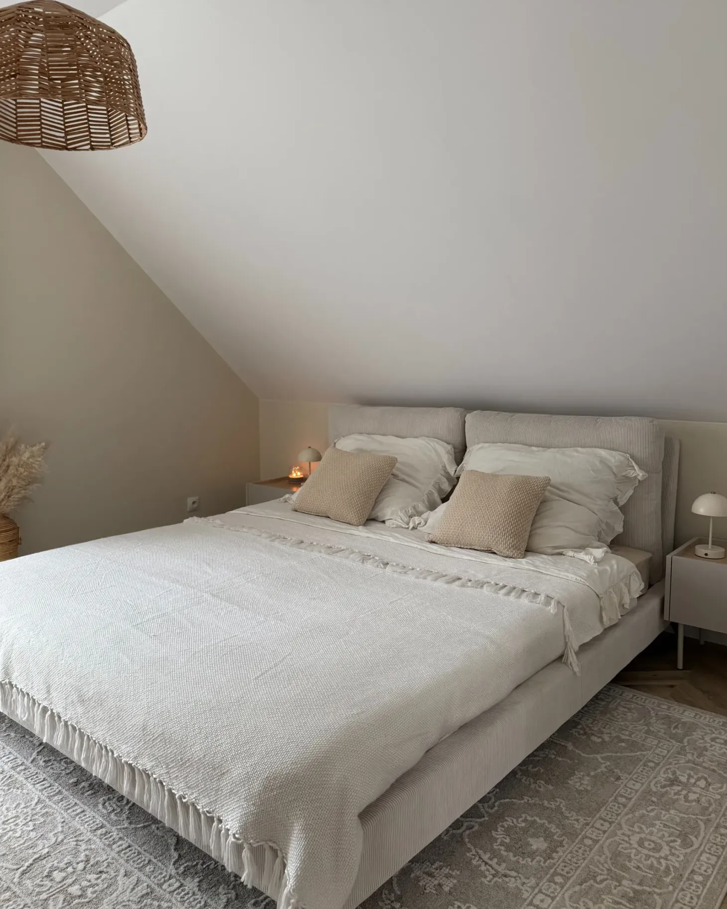 Seng Fløjl MELLE 180 x 200 cm Lys Beige