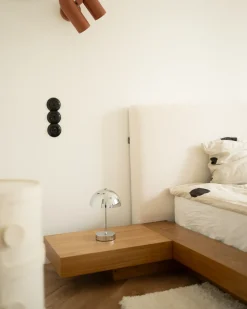 Seng med LED Boucle ZEN 180 x 200 cm LED Naturlig ask