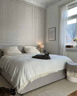 Seng med opbevaring LAVAUR Velour Cremehvid 180 x 200 cm