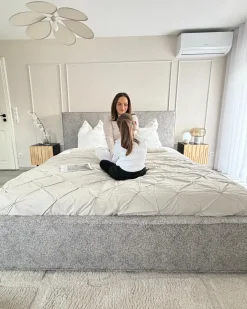 Seng med opbevaring MOISSAC Velourstrik Sort/hvid 180 x 200 cm