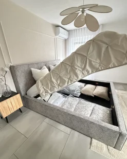 Seng med opbevaring MOISSAC Velourstrik Sort/hvid 180 x 200 cm