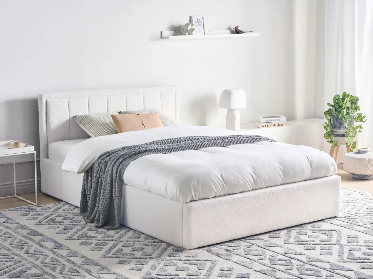 Seng med opbevaring MONTLAUR Boucle Hvid 140 x 200 cm