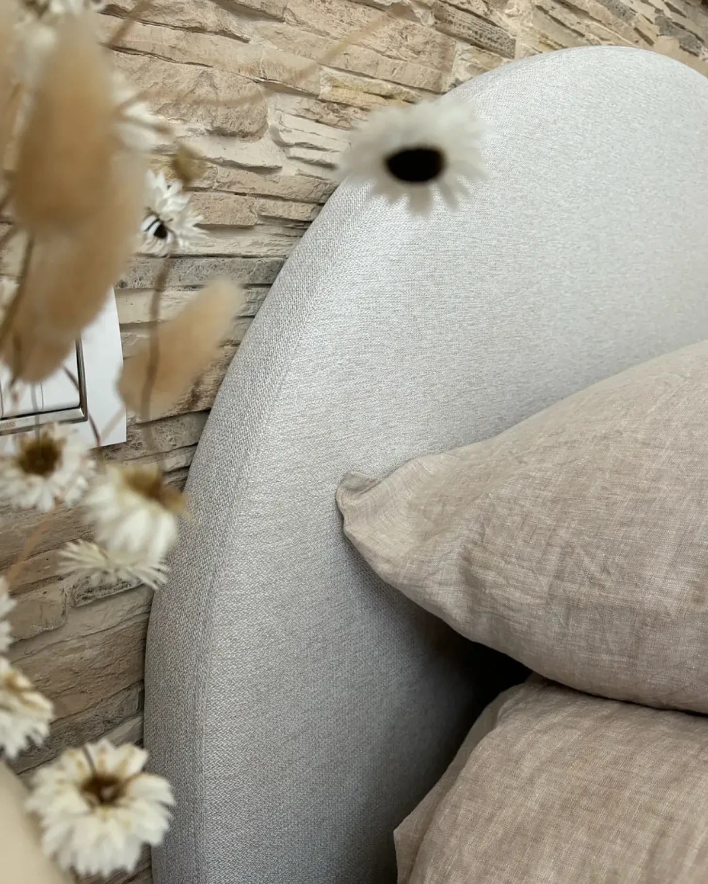 Seng med opbevaring VAUCLUSE Lys Beige 180 x 200 cm