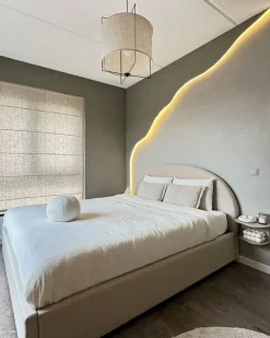 Seng med opbevaring VAUCLUSE Sand Beige 180 x 200 cm