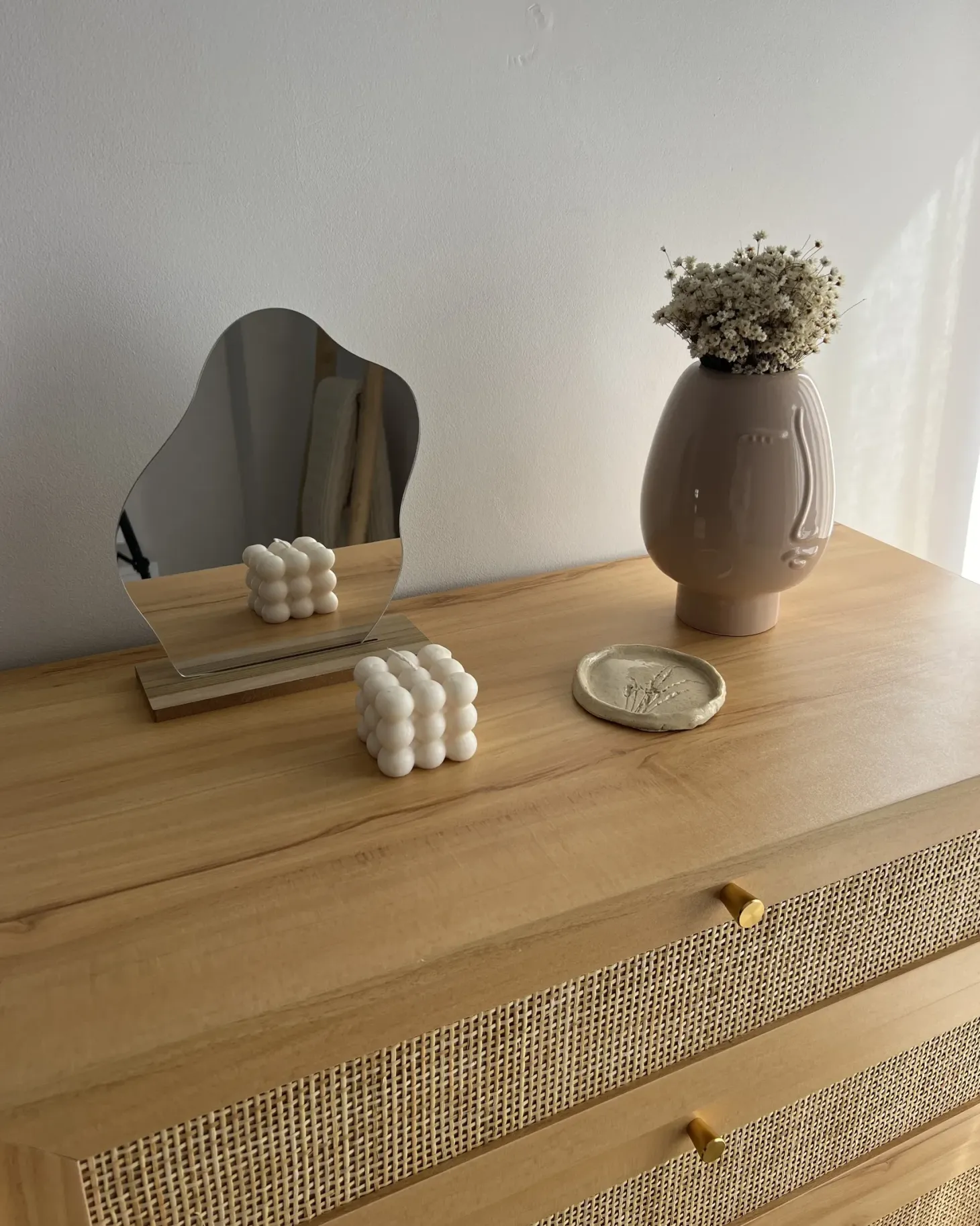 4 skuffers kommode PEROTE Rattan Lysebrun