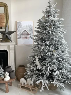 Sneklædt juletræ BASSIE 210 cm Hvid