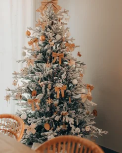 Sneklædt juletræ BRISCO 180 cm Hvid