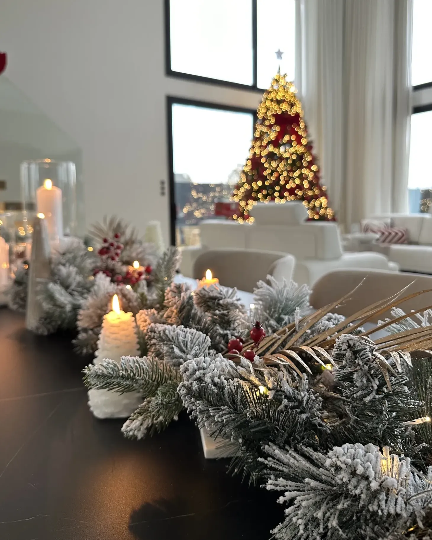 Sneklædt juleguirlande LED WHITEHORN 270 cm Hvid