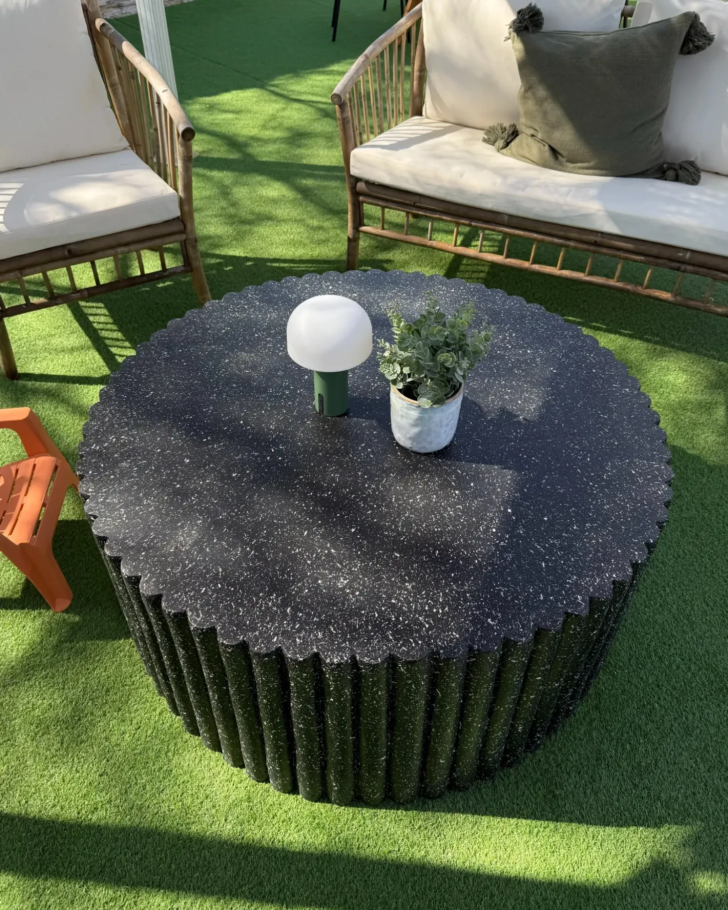 Sofabord POZZA II 106 cm 106 cm Terrazzo effekt Sort terrazzo