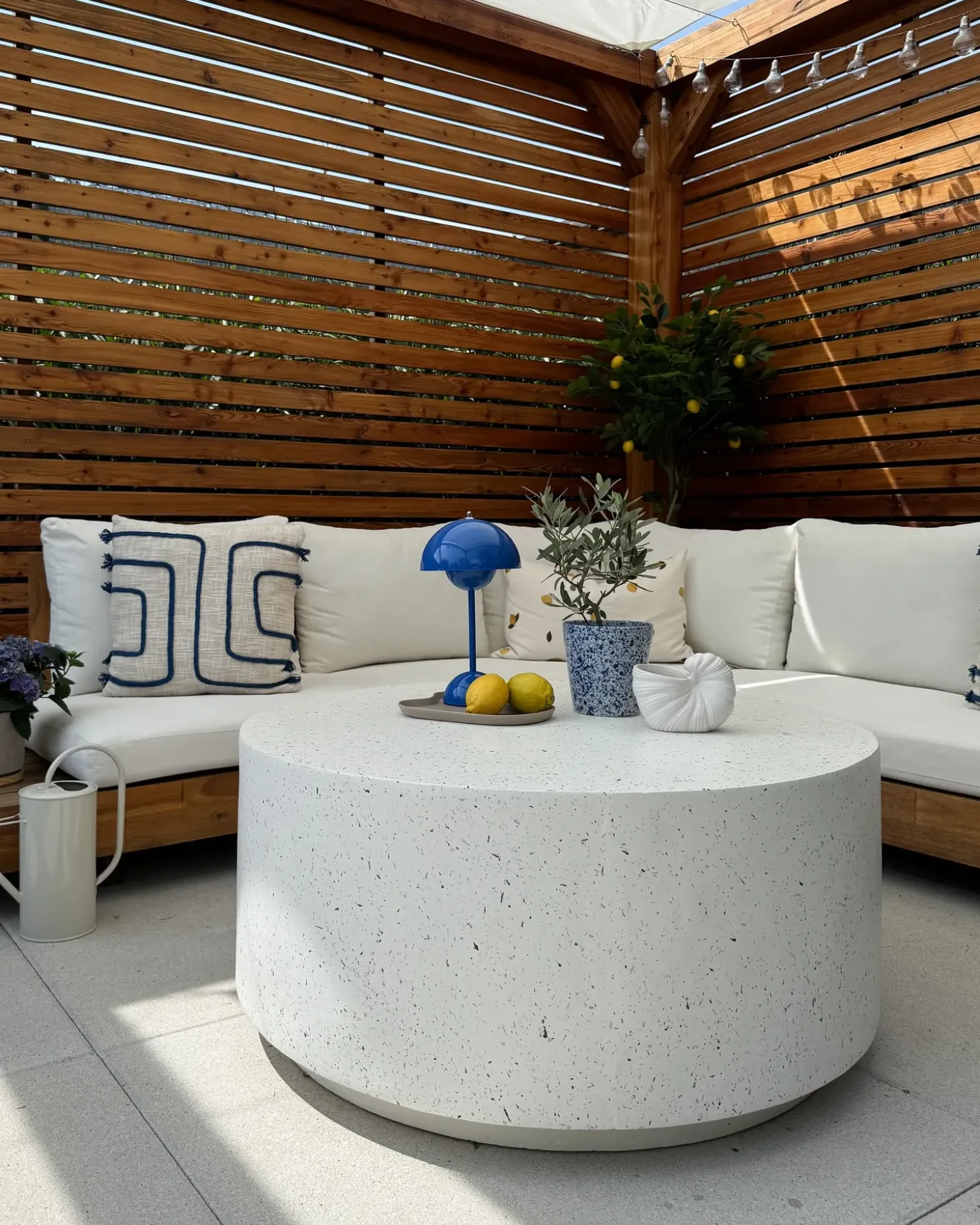 Sofabord TREZZO 90 cm 90 cm Terrazzo effekt Hvid terrazzo