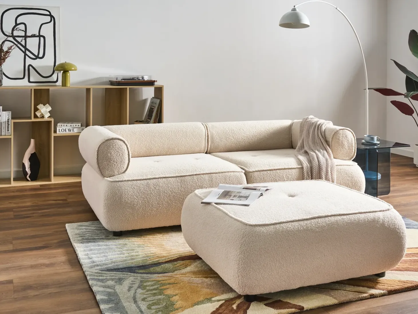 Sofa 3 personers SALLA Boucle Cremehvid med fodskammel