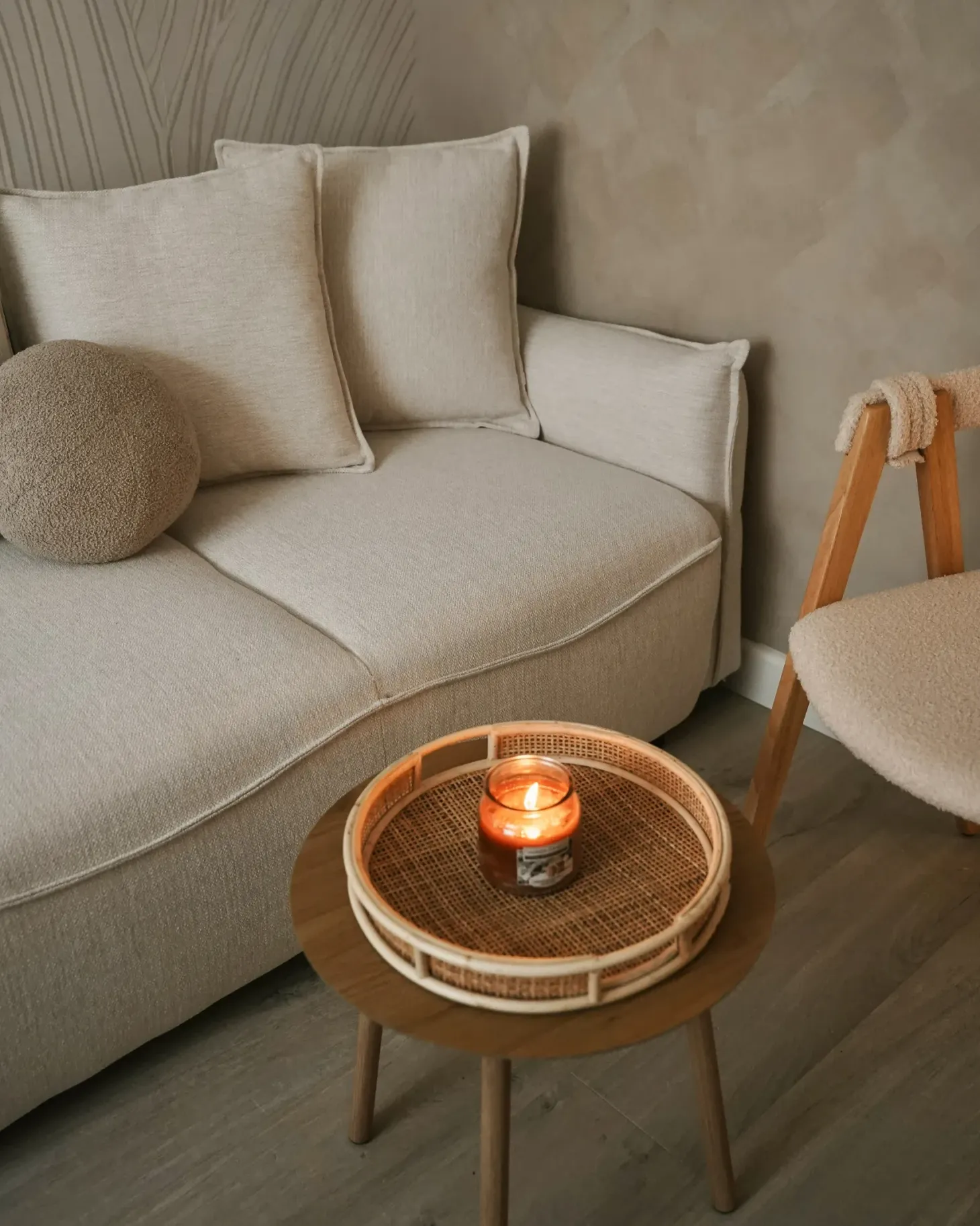 Sovesofa 3 personers KRAMA Cremehvid med opbevaring