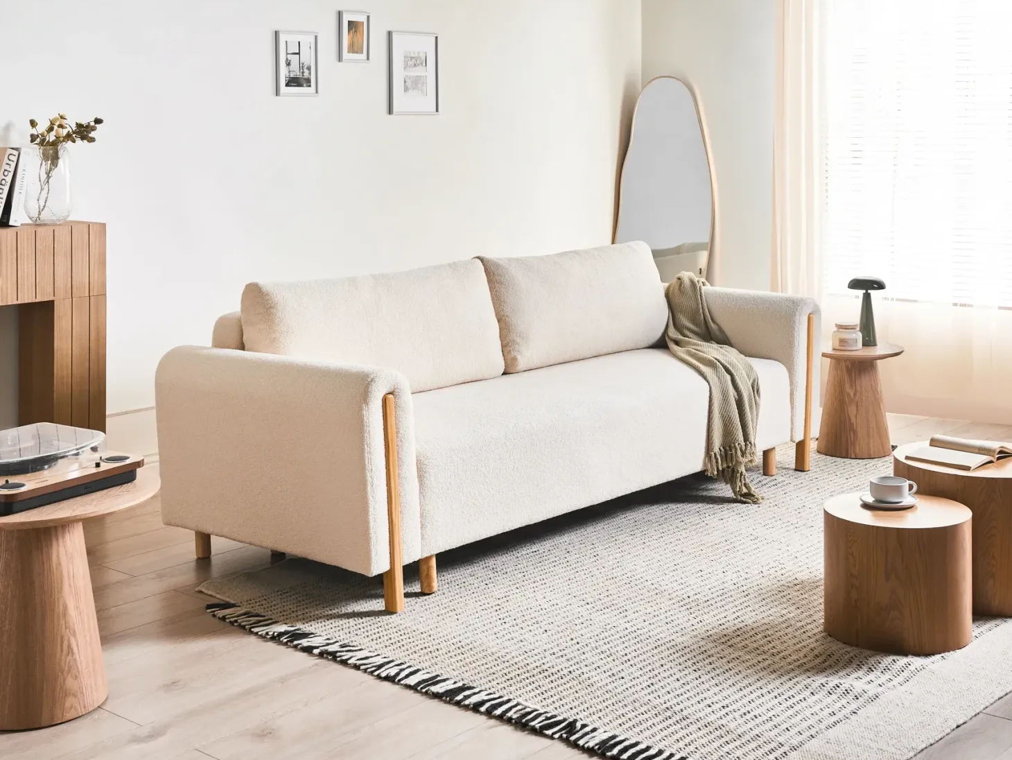 Sovesofa 3 personers KVAM Boucle Cremehvid med opbevaring