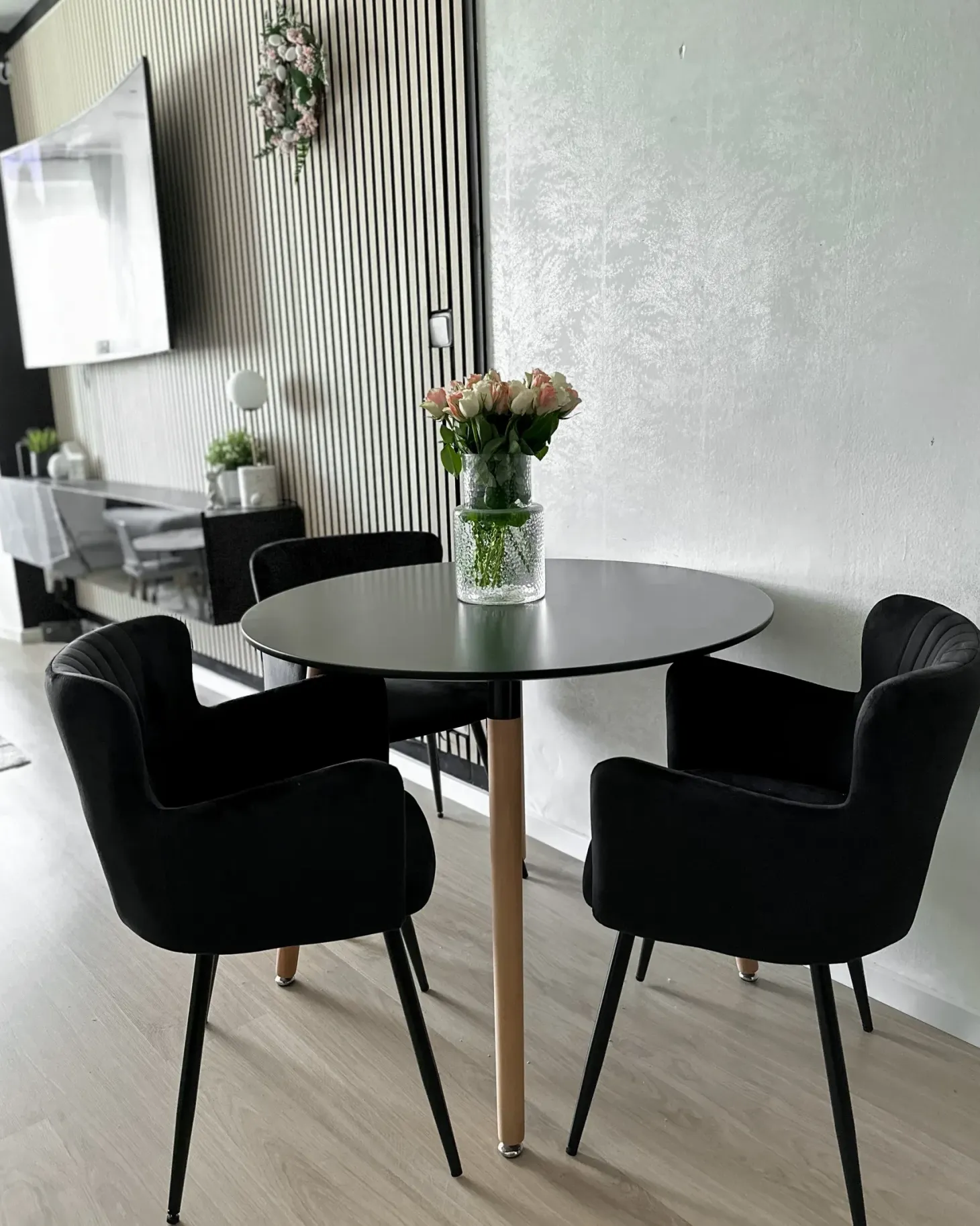 Spisebord BOVIO Sort 120 cm 120 cm