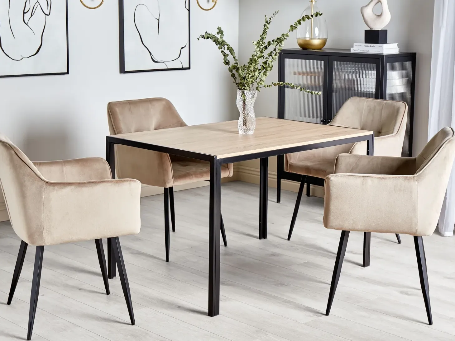 Spisebord NEWFIELD Lysebrun 120 cm 80 cm