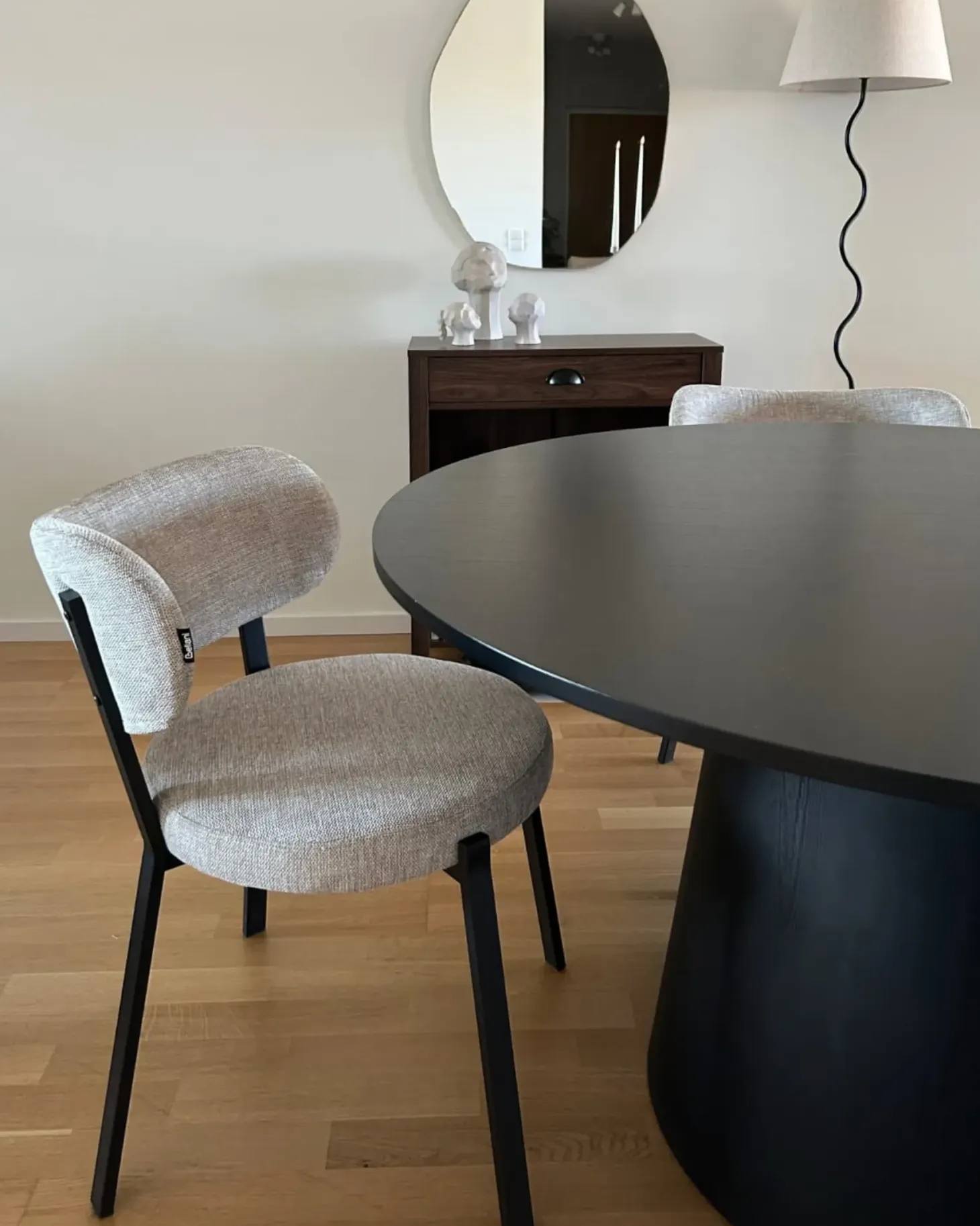 Spisebord OYEN Sort 120 cm 120 cm