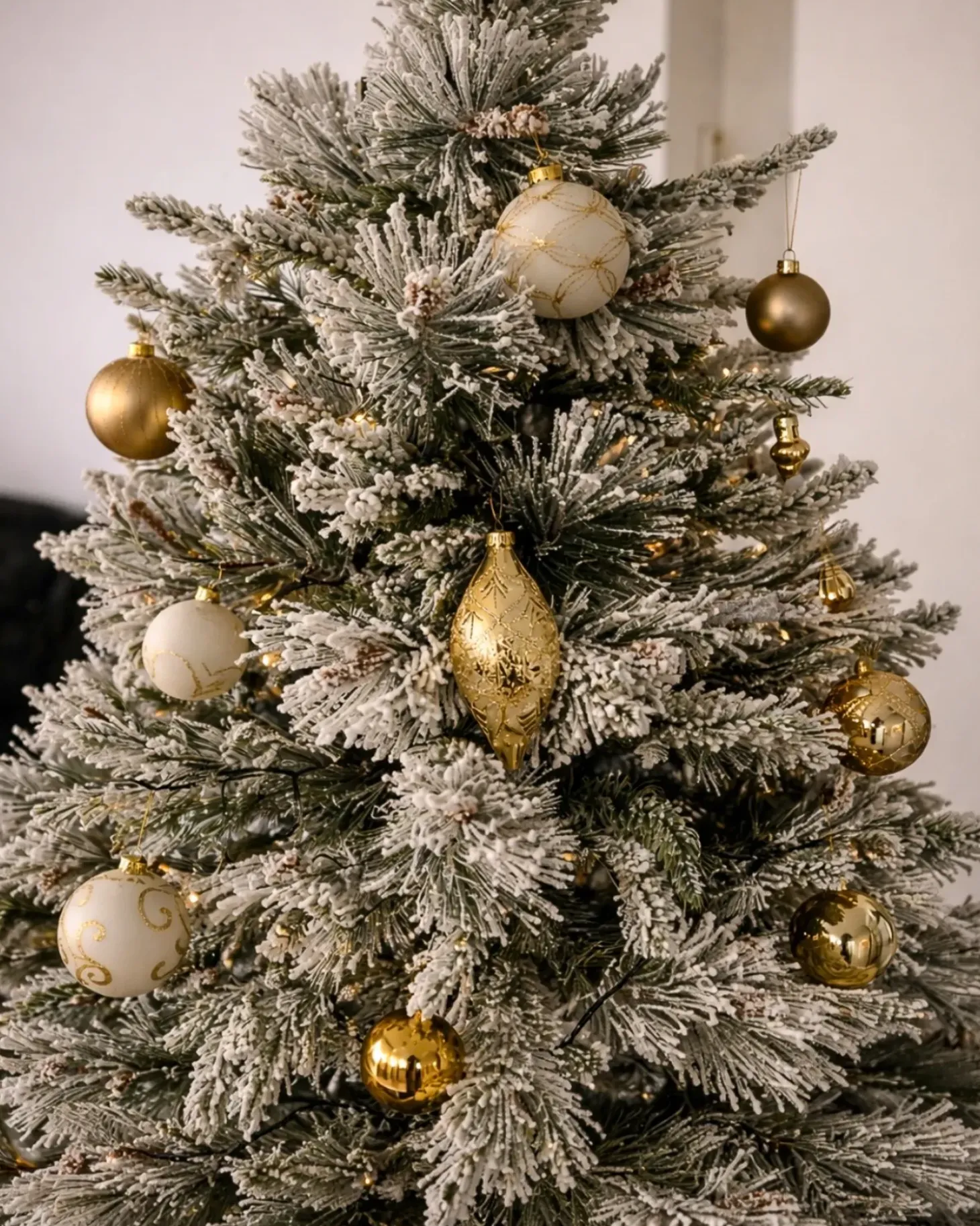Sæt af 70 julekugler FLICKER Glas Guld