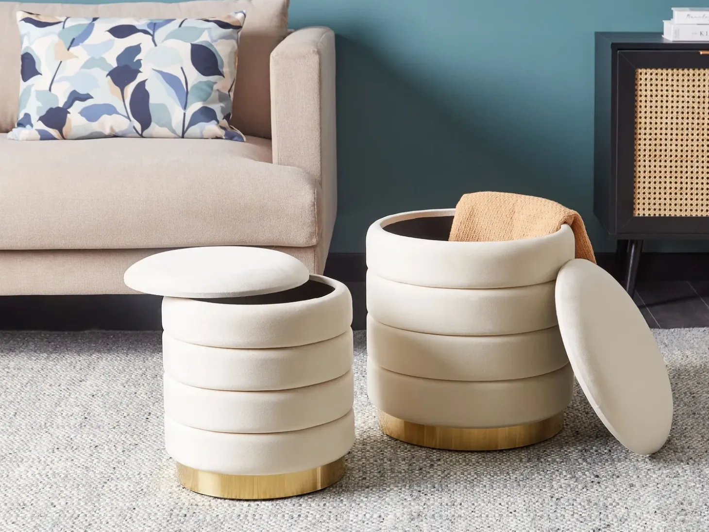 Sæt af 2 opbevaringspuffer GARLAND Velour Lys Beige