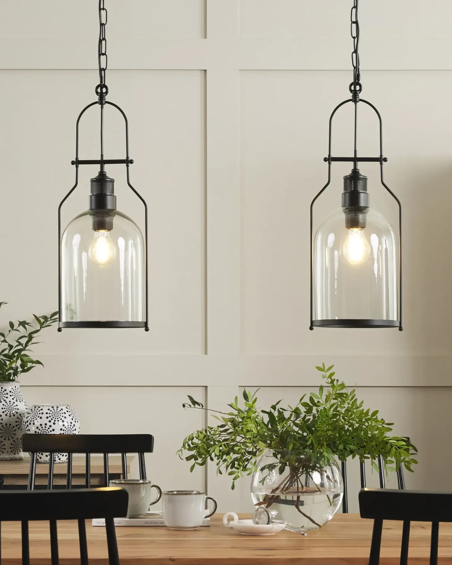 Sæt af 2 pendel lamper BASHILO Metal Sort