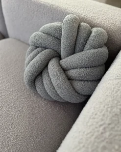 Sæt af 2 pyntepuder AKOLA Boucle 31 x 31 cm Grå Ensfarvet