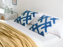 Sæt af 2 pyntepuder HAZEL Bomuld 45 x 45 cm Hvid Geometrisk mønster
