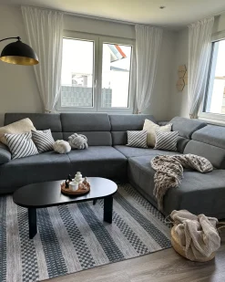 Sæt af 2 pyntepuder LEUZEA Boucle 60 x 60 cm Beige Ensfarvet