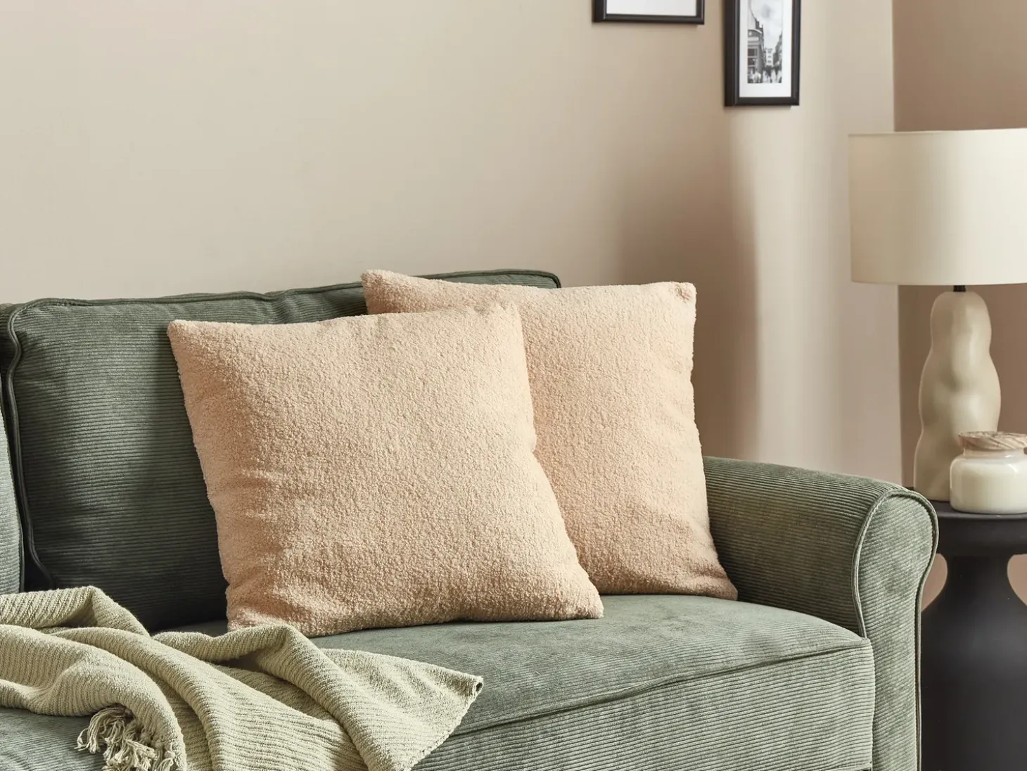 Sæt af 2 pyntepuder LEUZEA Boucle 45 x 45 cm Sand Beige Ensfarvet