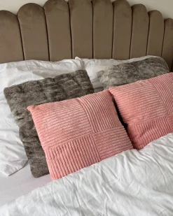 Sæt af 2 pyntepuder MILLET Fløjl 43 x 43 cm Lyserød Geometrisk mønster