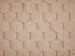 Sæt af 2 pyntepuder PURSLANE Kunstig pels 43 x 43 cm Sand Beige Geometrisk mønster