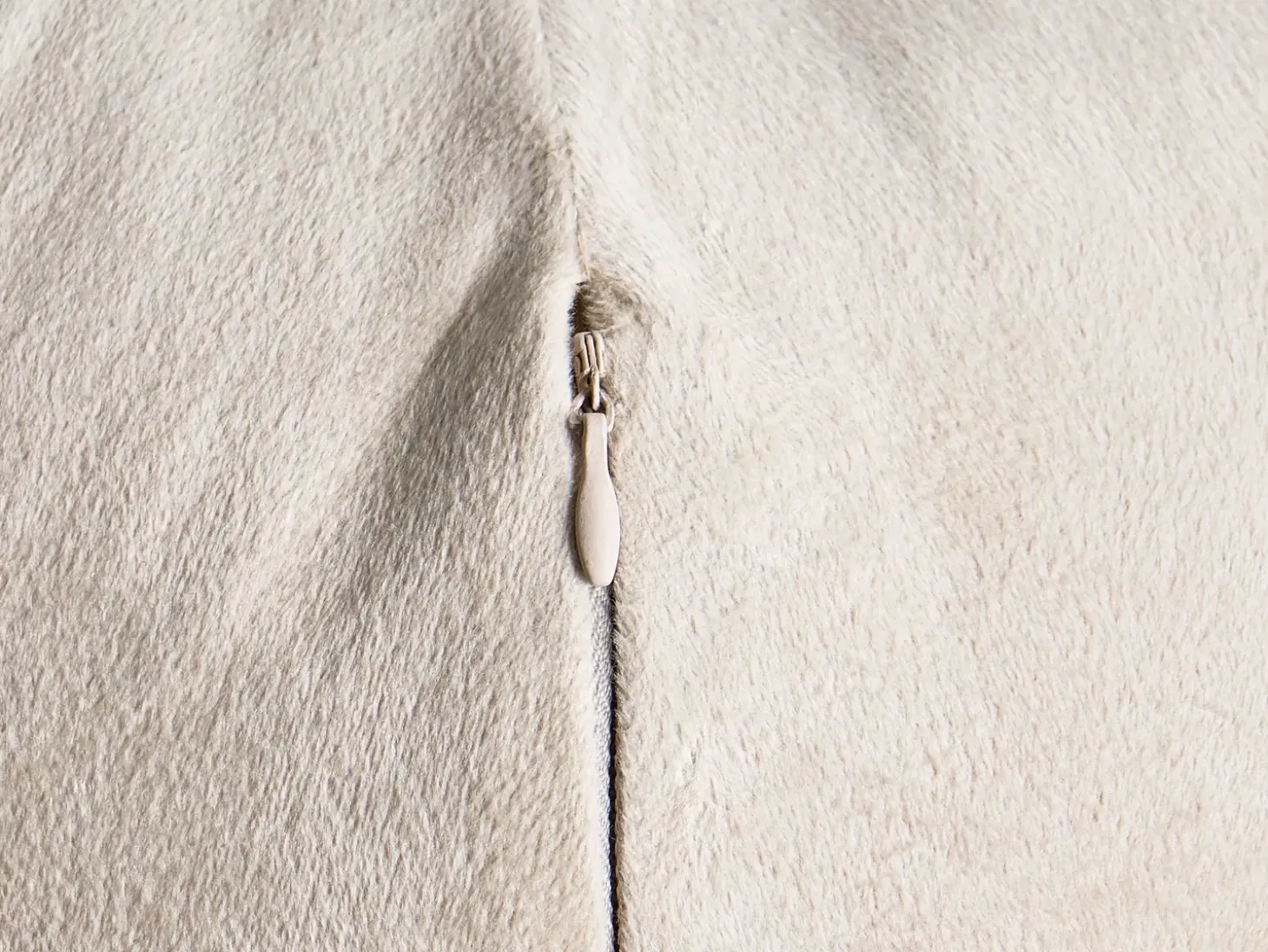 Sæt af 2 pyntepuder SALVIA Velour 33 x 33 cm Cremehvid Ensfarvet