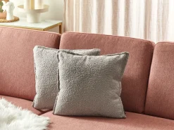 Sæt af 2 pyntepuder SENECIA Boucle 45 x 45 cm Beige Ensfarvet
