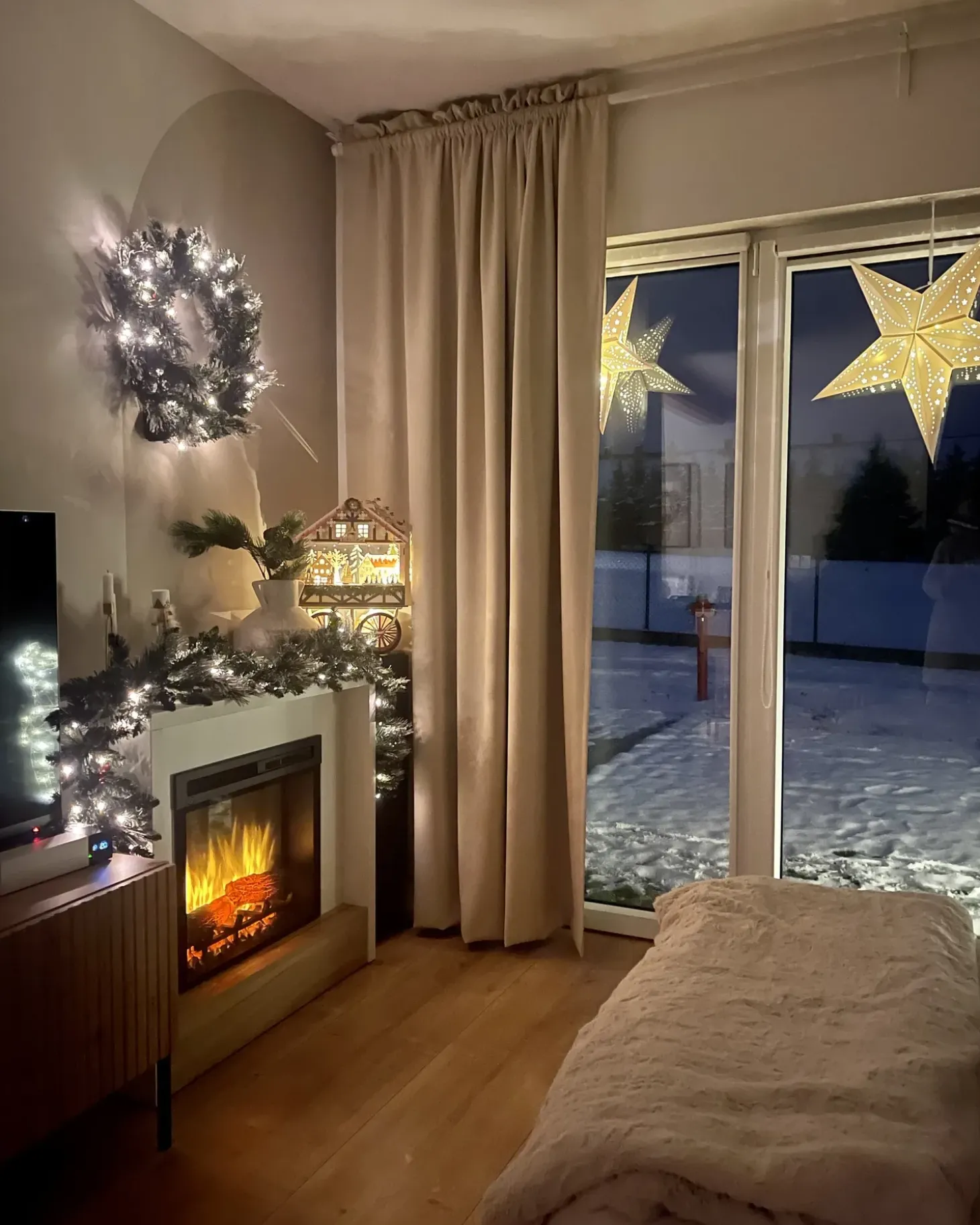 Sæt med 2 hængende dekorationer LED MOTTI Stjerne 60 cm Hvid