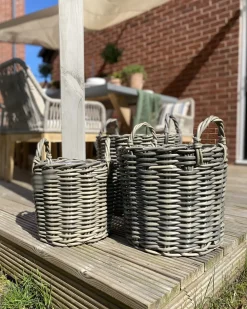 Sæt af 3 flet kurve til planter NIKITI 29/35/40 cm Brungrå PE-rattan