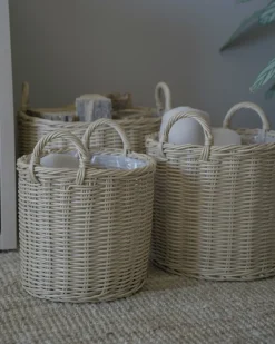 Sæt af 3 flet kurve til planter PENDULA 33/37/45 cm Naturlig PE-rattan
