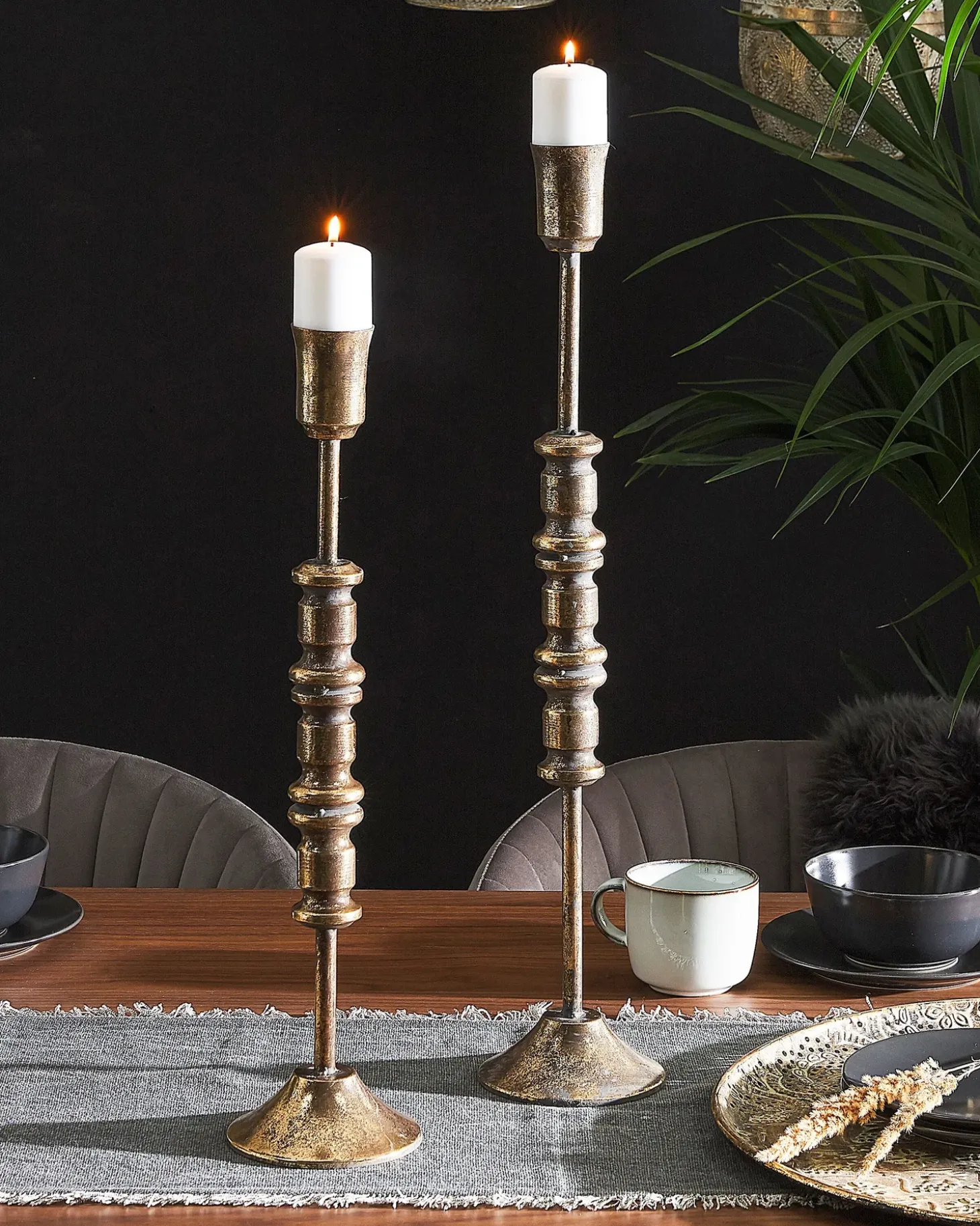 Sæt af 2 lysestager SALAMINA Metal 63/49 cm Guld
