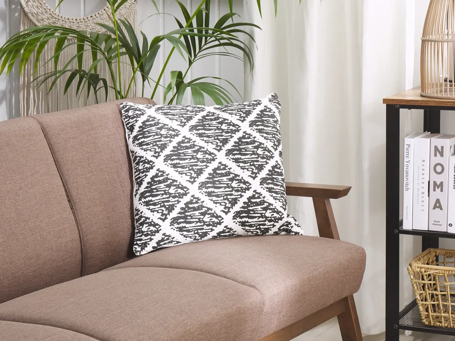 Sæt af 2 pyntepuder HAZRO Bomuld 45 x 45 cm Sort Geometrisk mønster