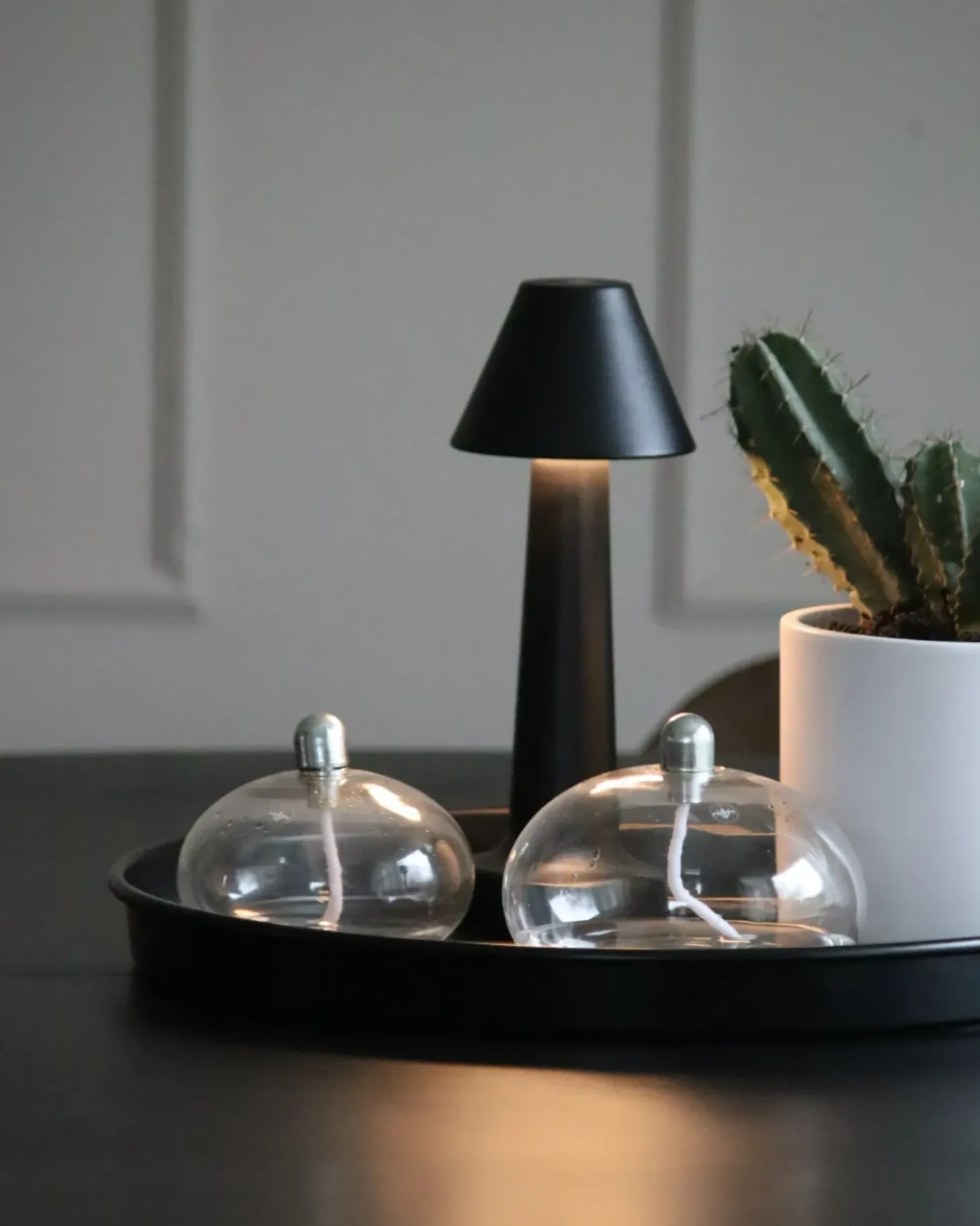 Sæt af 2 trådløse LED-bordlamper JOANES Med dæmpning Metal Sort