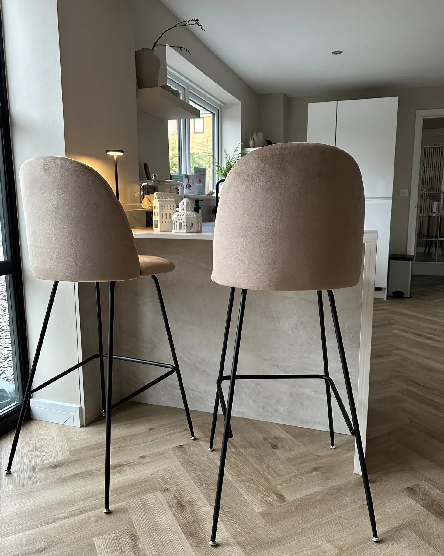 Sæt med 2 barstole ARCOLA Velour Brungrå