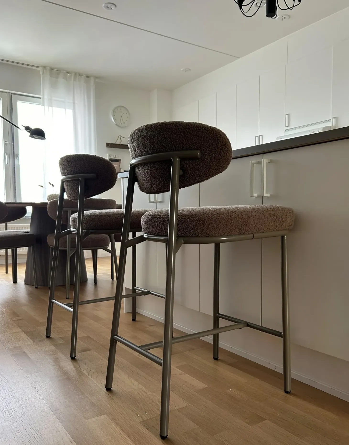 Sæt med 2 barstole UNITY Boucle Brungrå