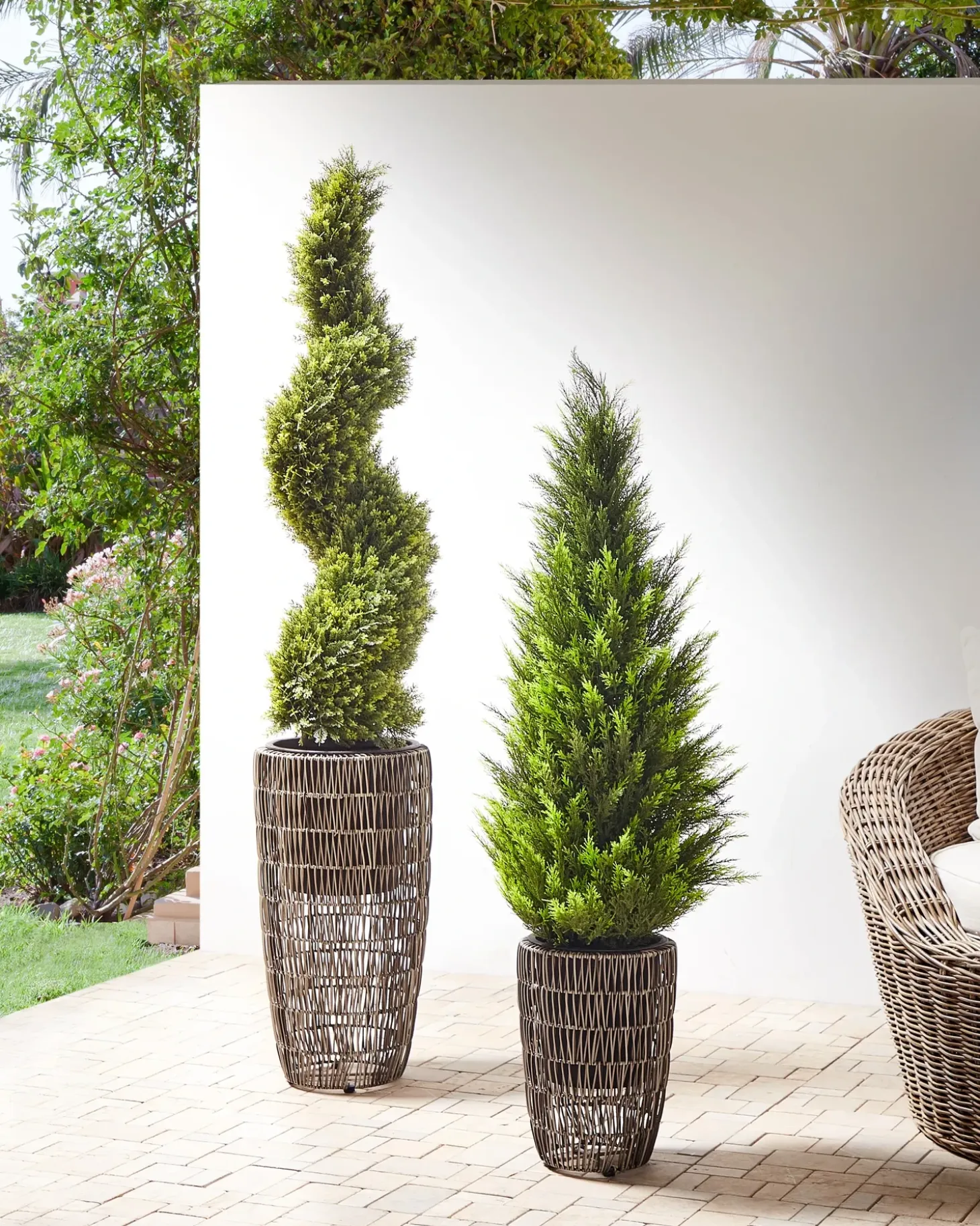Sæt med 2 plantekrukker CHELONE PE-rattan 26/34 cm Brun