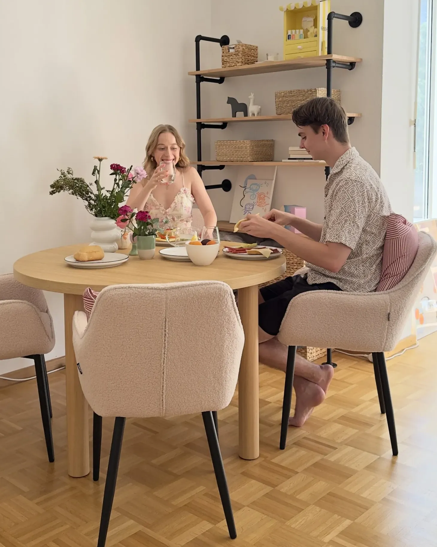 Sæt med 2 spisebordsstole ALDEN Boucle Lys Beige