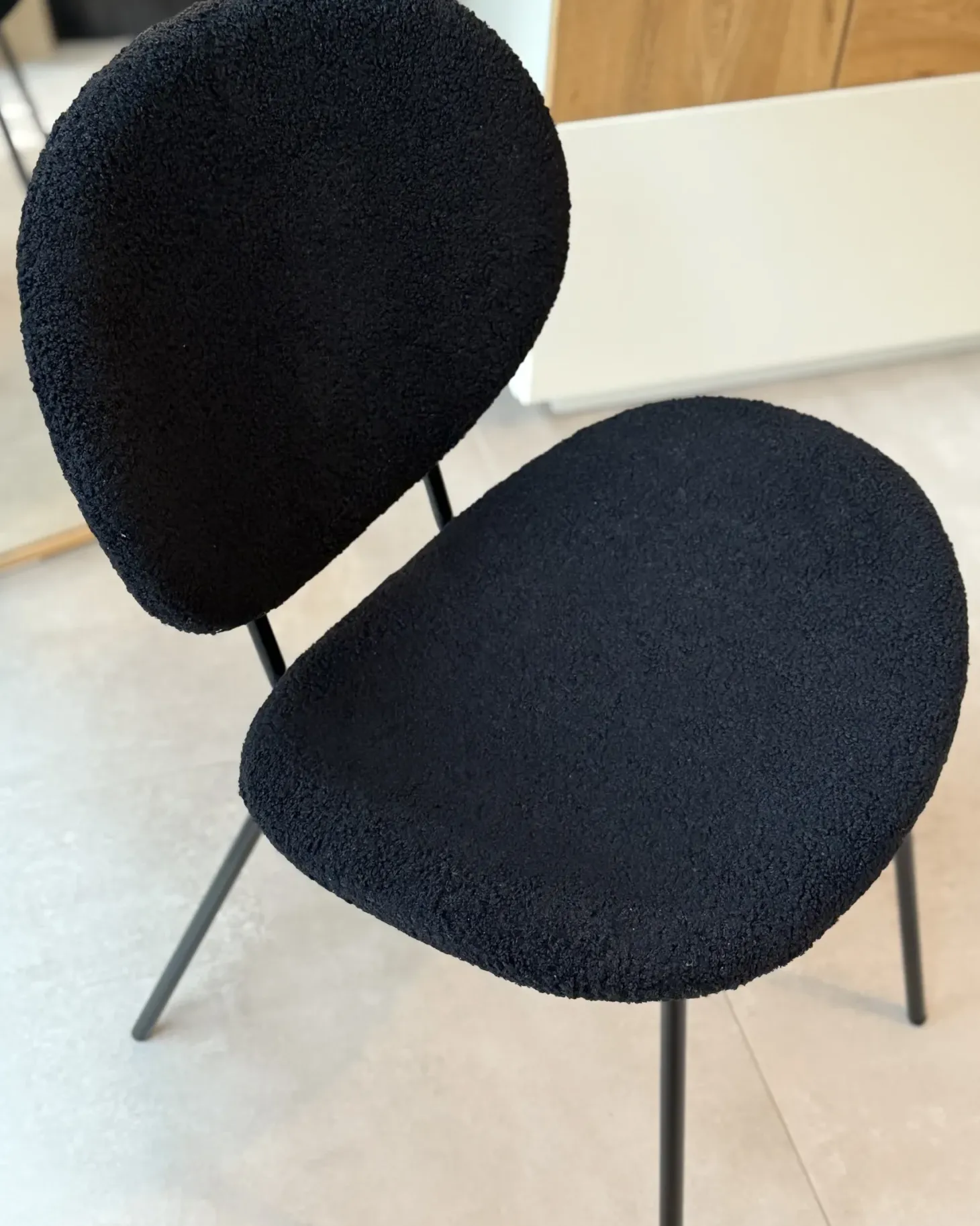 Sæt med 2 spisebordsstole LUANA Boucle Sort