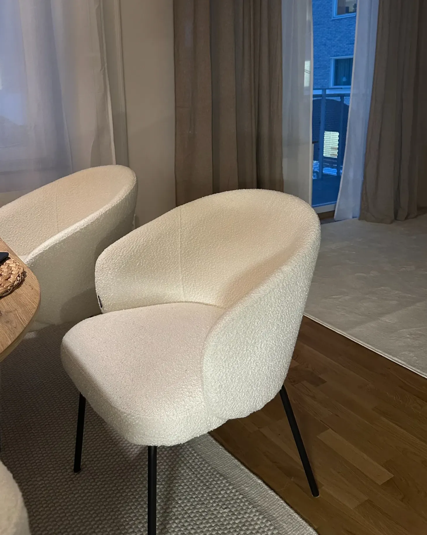 Sæt med 2 spisebordsstole LUDDEN Boucle Lys Beige