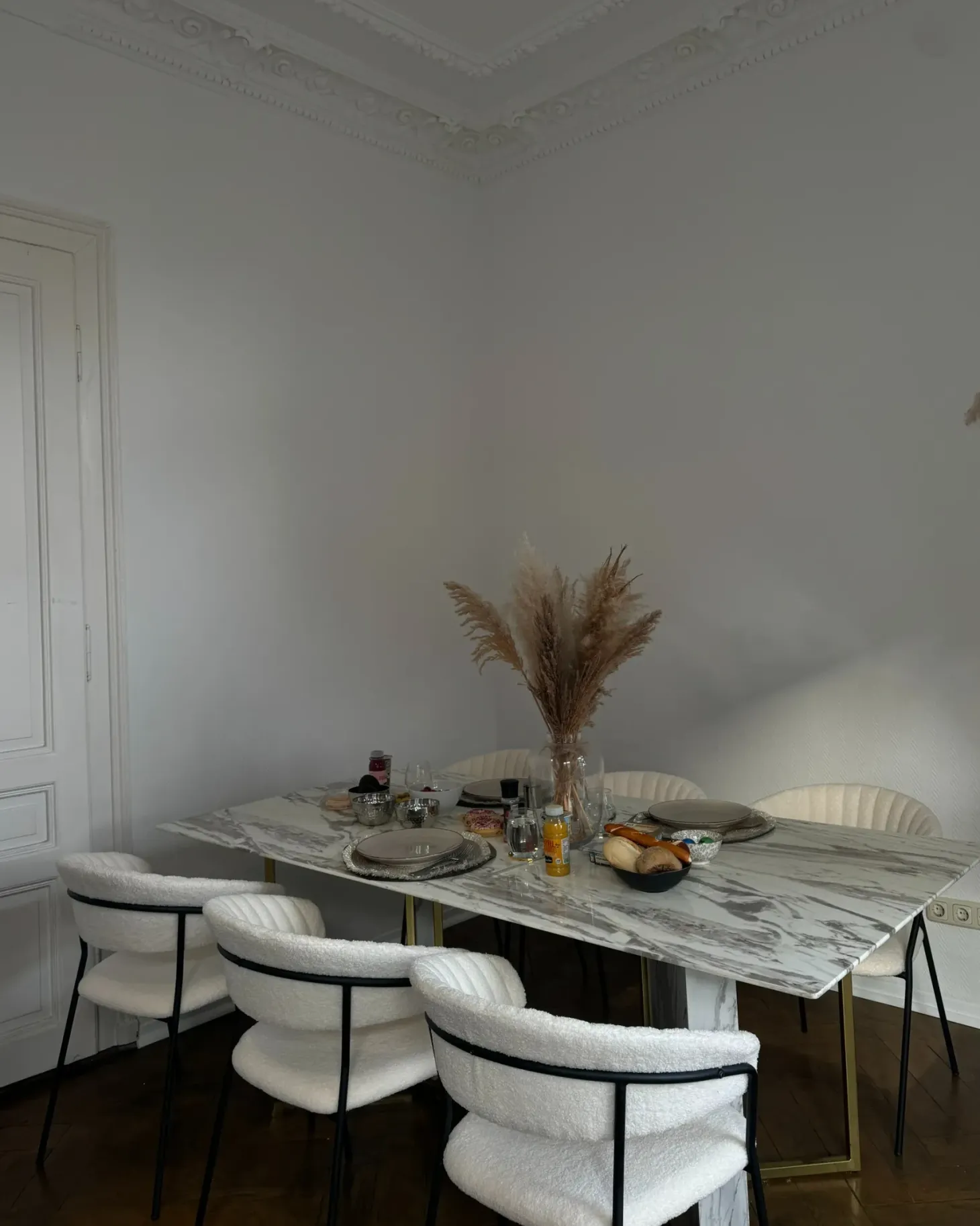 Sæt med 2 spisebordsstole MARIPOSA Boucle Cremehvid