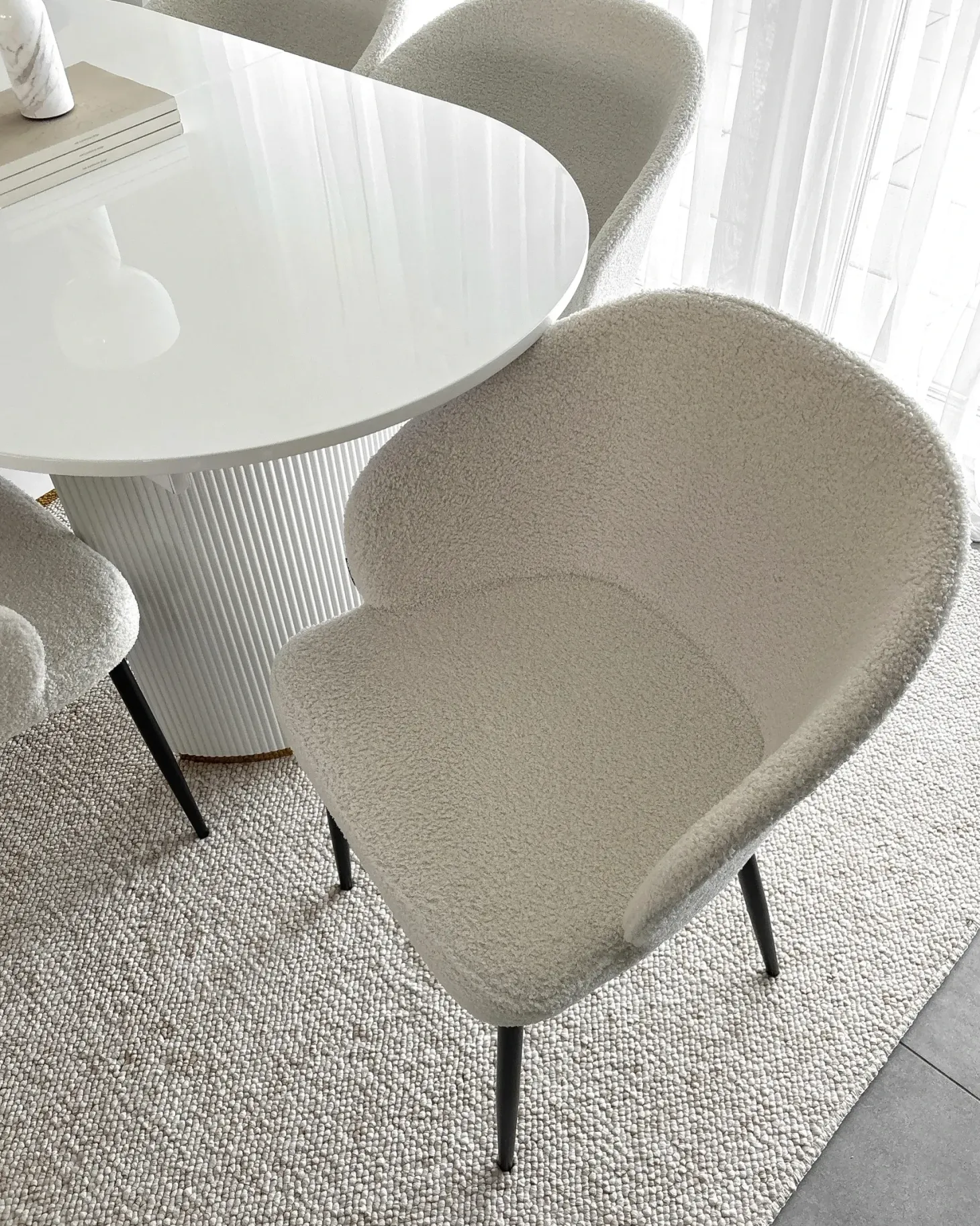 Sæt med 2 spisebordsstole MASON Boucle Cremehvid