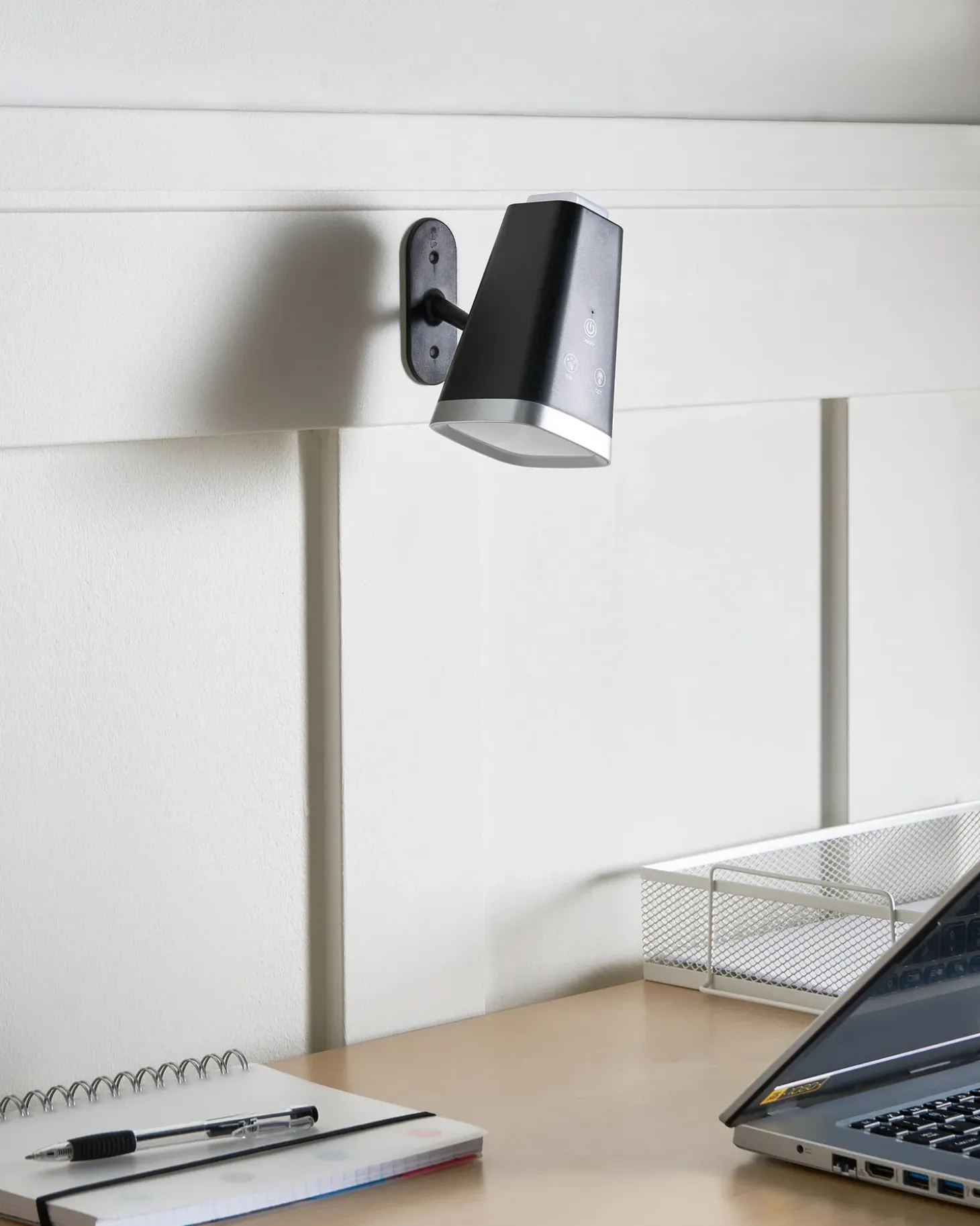 Trådløs LED-bordlampe MUSCA Med dæmpning Sort