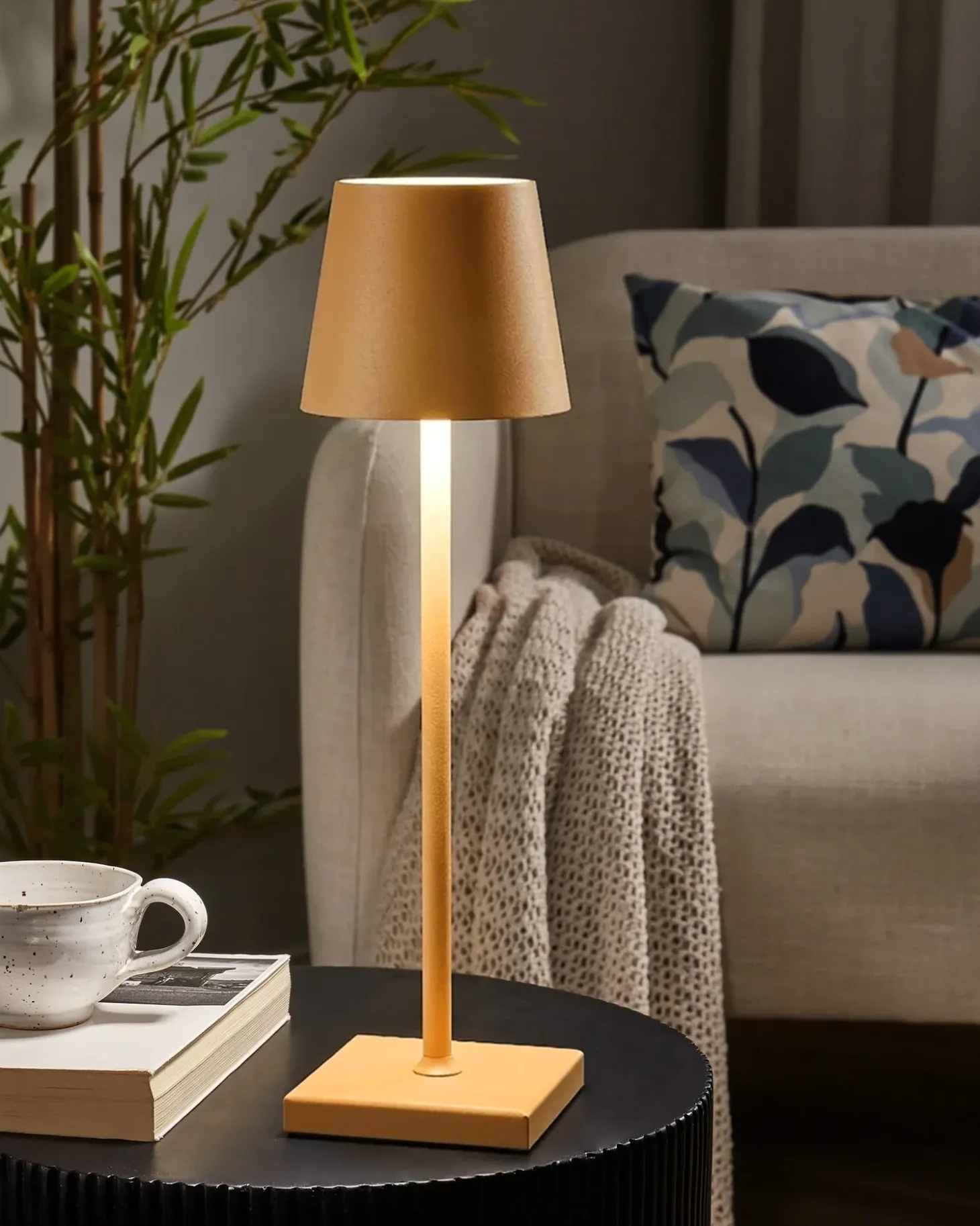 Trådløs LED-bordlampe BACEIRO Metal Orange