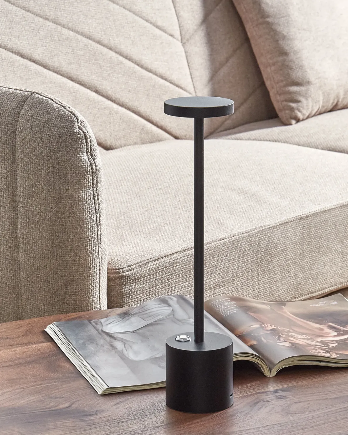 Trådløs LED-bordlampe LIZANDRO Med dæmpning Metal Sort