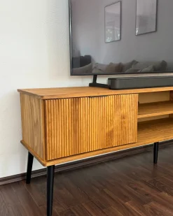 TV-bord TIMMINS Fyretræ Brun