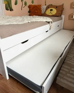 Udtræksseng Fyretræ PETIVILLE 90 x 200 cm Hvid